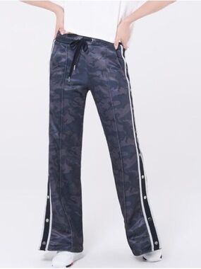 Veronica Beard x Bandier Camo Black Quilted Drawstring Track Pants - Size S